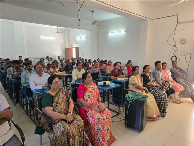 वंदे मातरम माननीय प्रधानमंत्री  लाइव कार्यक्रम