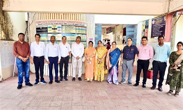 समाजशास्त्र  व अर्थशास्त्र विषय के स्थायी संबद्धता टीम के साथ यादगार पल 🙏