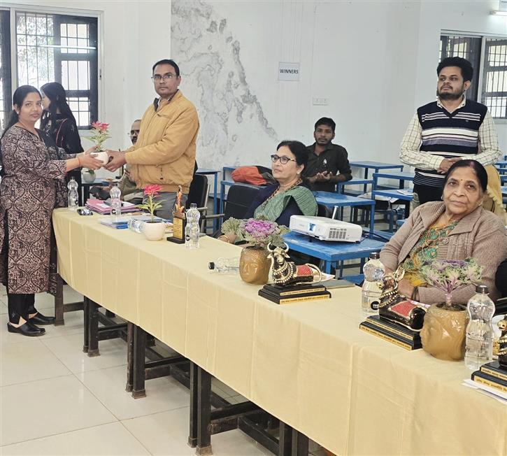 शोध केंद्र राजनीति विज्ञान द्वितीय डीआरसी के अवसर पर शोध संवर्धन समिति सहृदय धन्यवाद